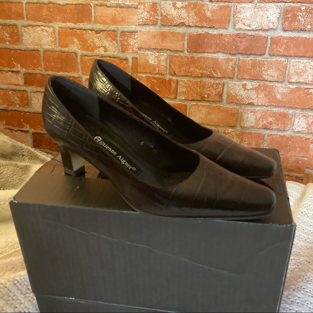 Etienne Aigner deep brown croc mini pumps heels!!